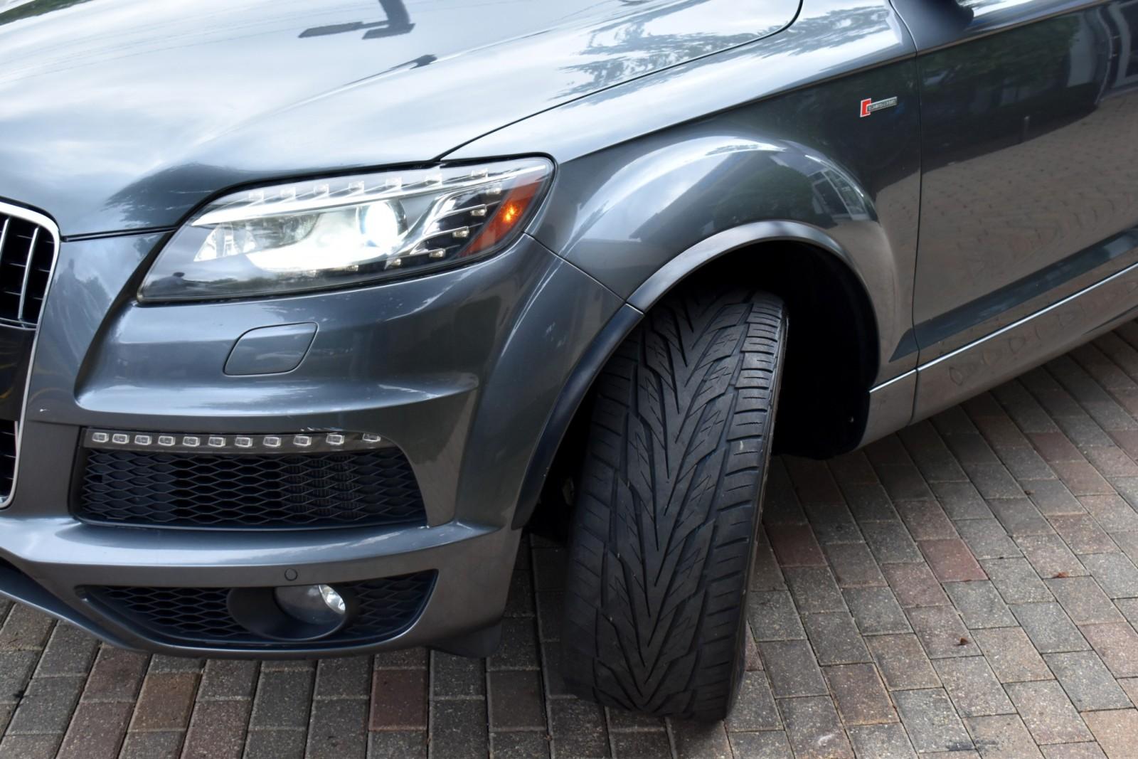 2012 Audi Q7 3.0T S line Plus photo 4