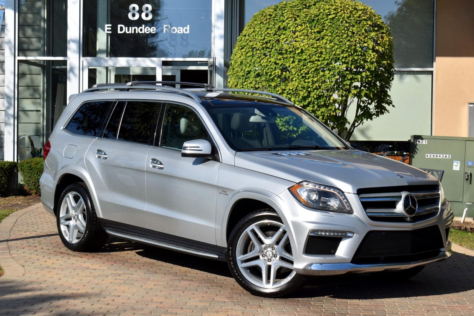 2015 Mercedes Benz GL 550 photo 2