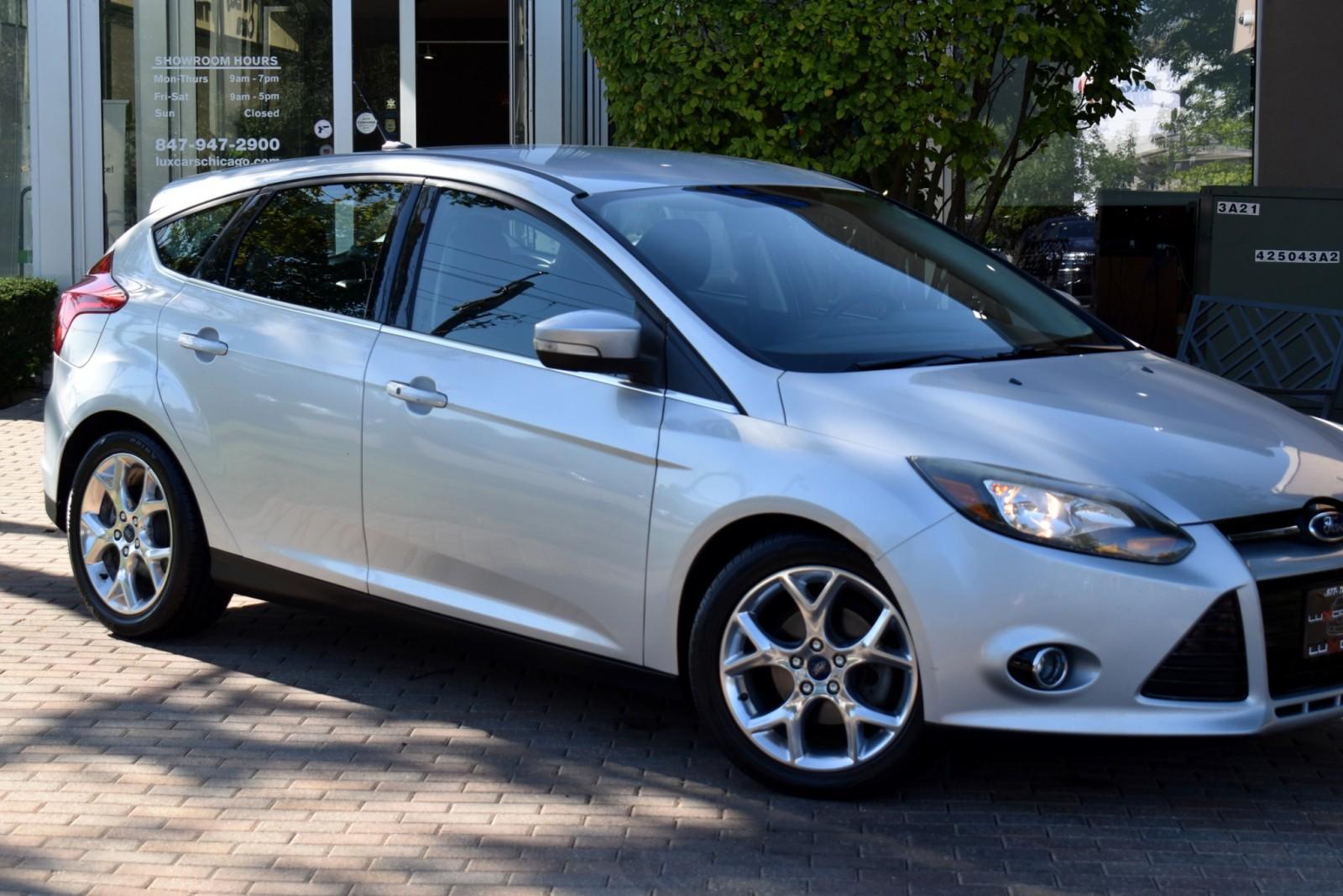 2014 Ford Focus Titanium photo 2