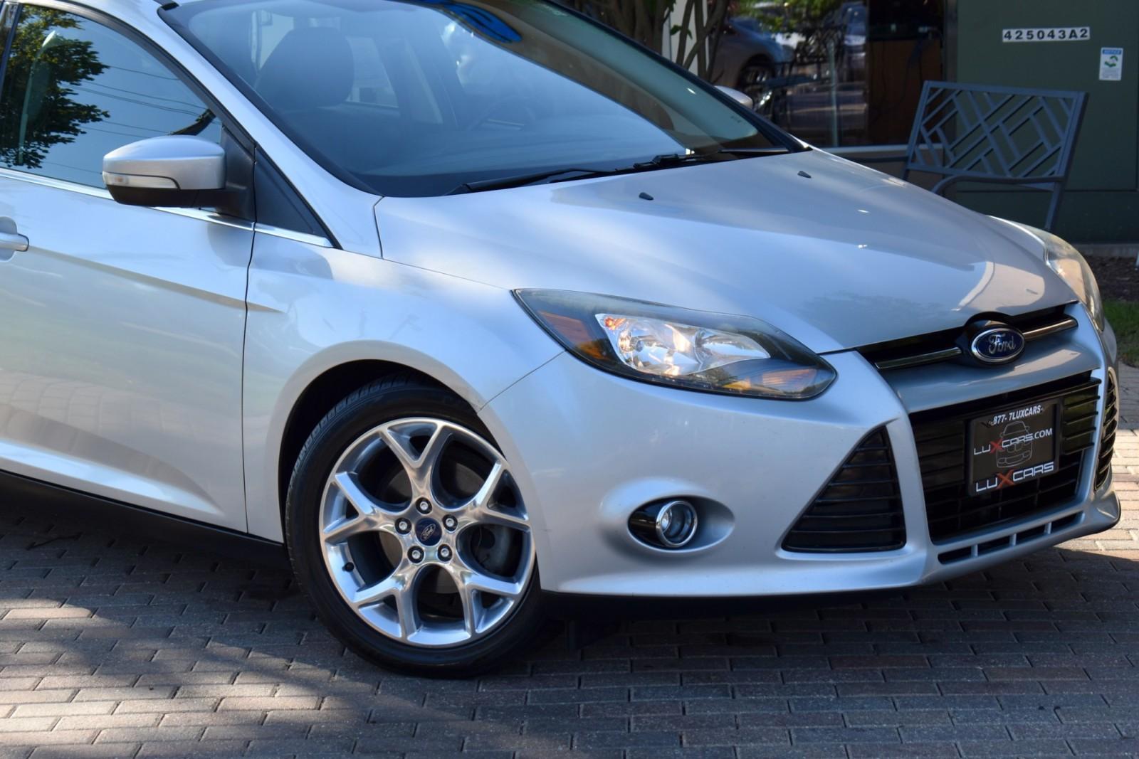 2014 Ford Focus Titanium photo 3