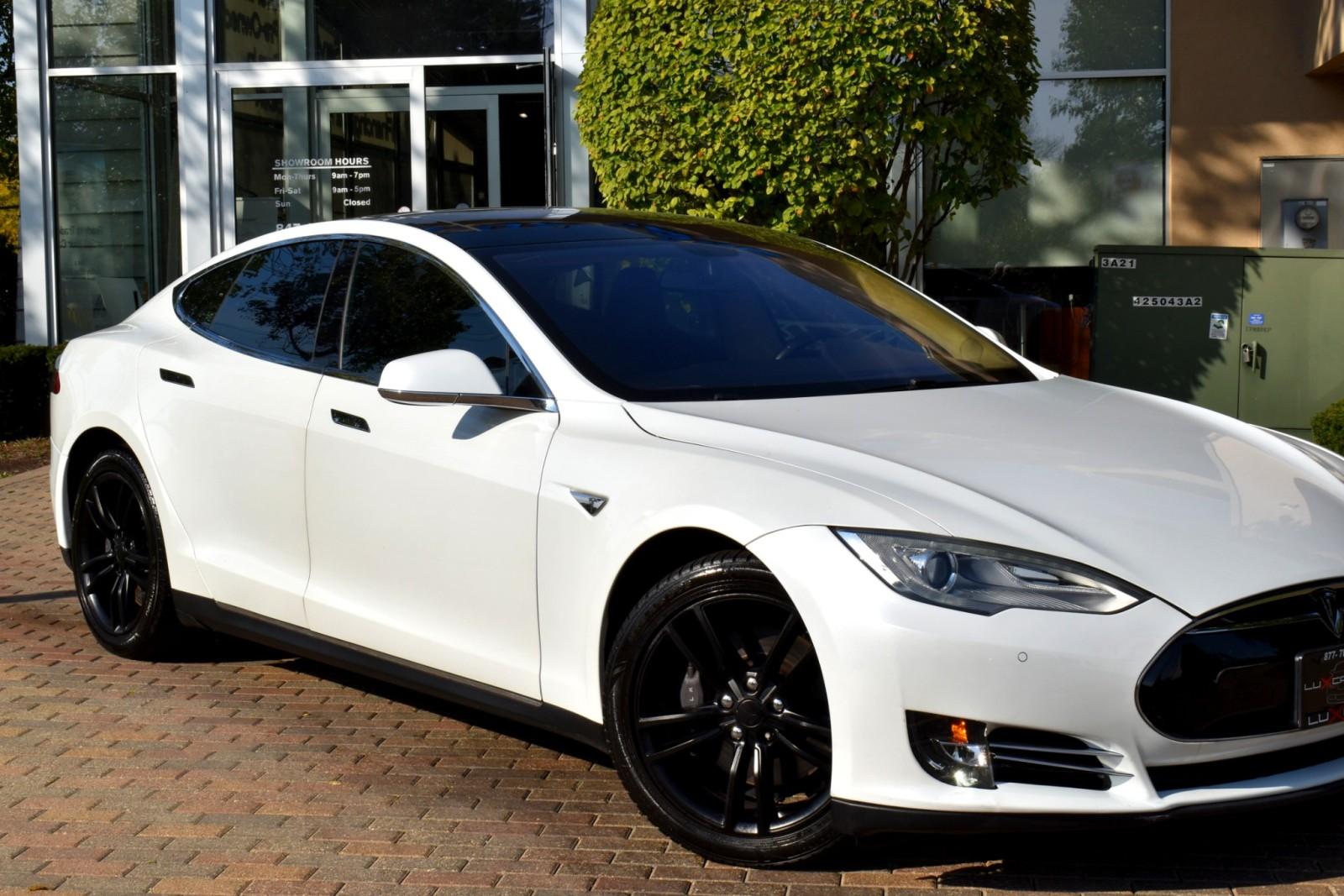 2013 Tesla Model S photo 3