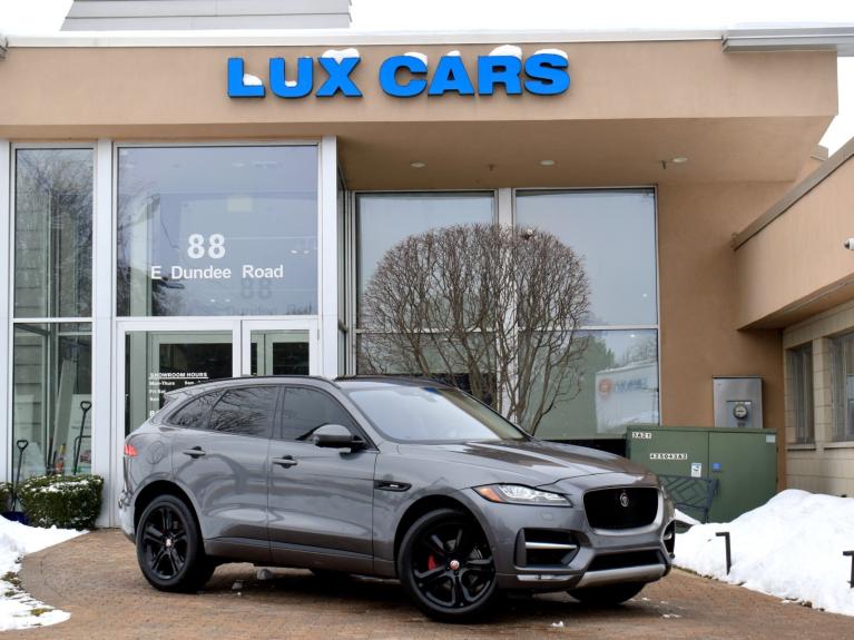 2018 Jaguar F-PACE R-Sport's photo
