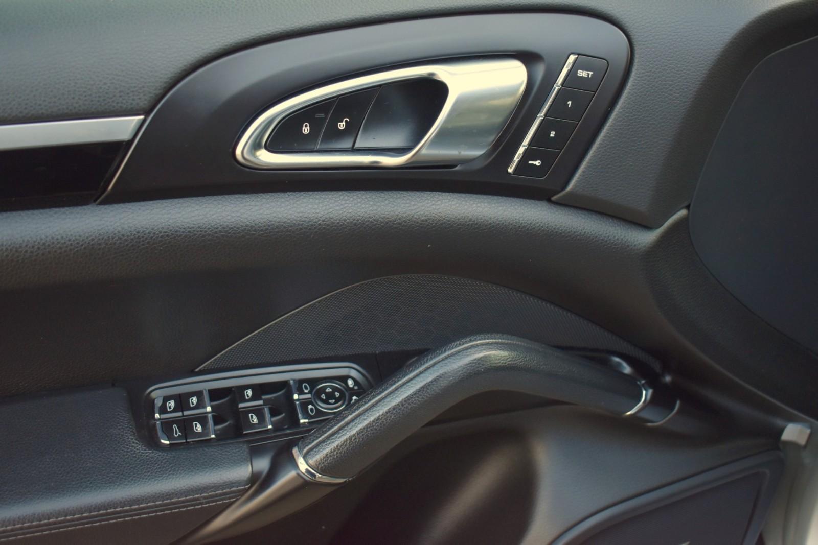2017 Porsche Cayenne Platinum Edition - Photo 23