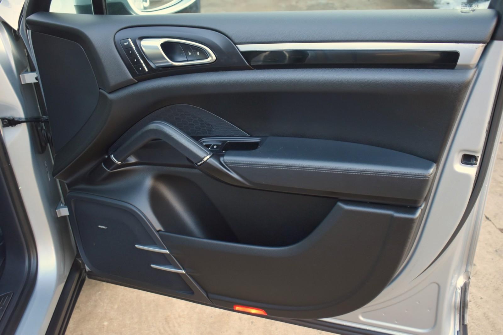 2017 Porsche Cayenne Platinum Edition - Photo 36