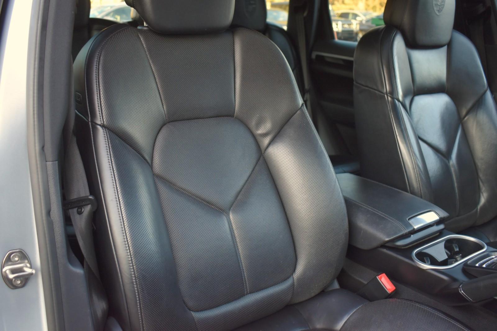 2017 Porsche Cayenne Platinum Edition - Photo 38