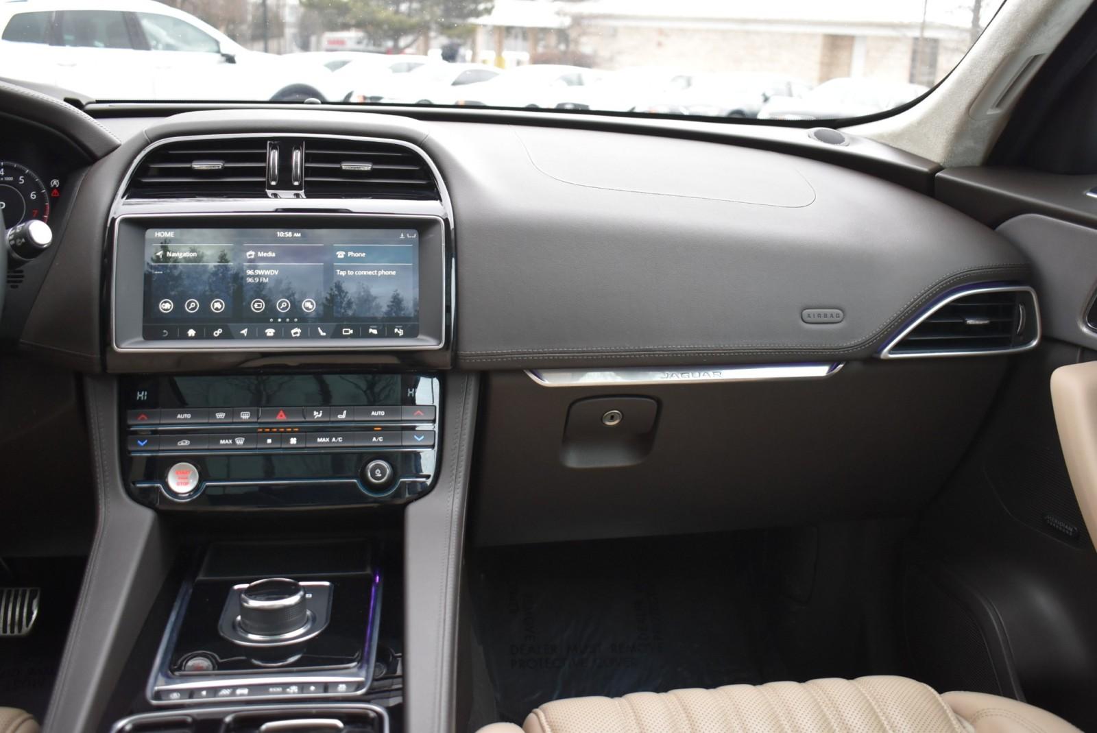 2019 Jaguar F-Pace Portfolio - Photo 9