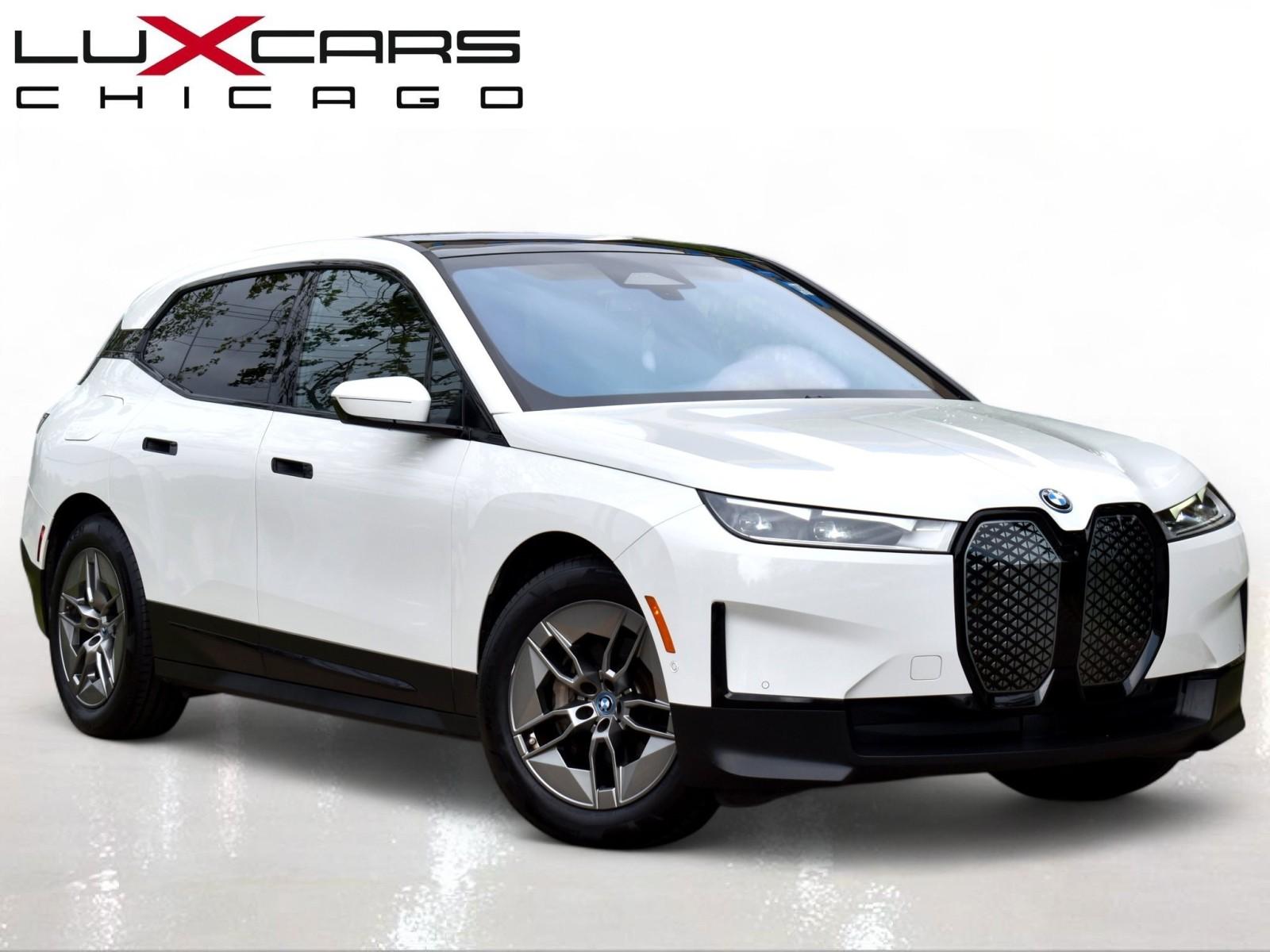 2022 BMW iX xDrive50's photo