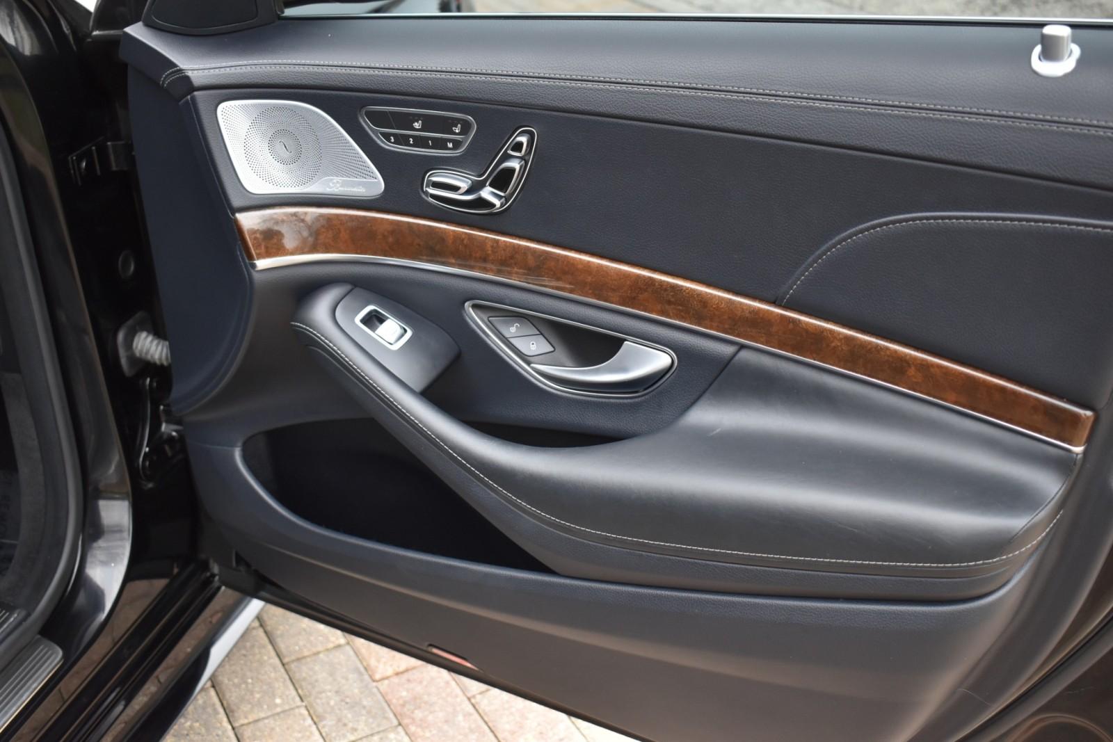 2015 Mercedes Benz S 550 AMG 4MATIC photo 39