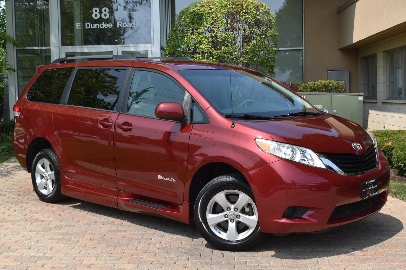 Used 2012 Toyota Sienna LE Handicap Accessible Power Sliding Side